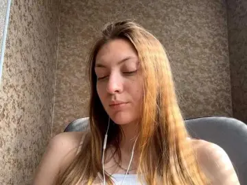 Bongacams Live Sex Cam of MyrticeDollen