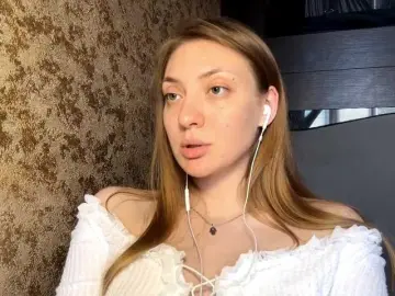 Bongacams Sex Cam of MyrticeDollen