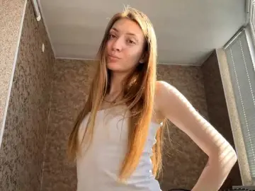 Bongacams Nude Webcam of MyrticeDollen