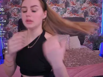 Bongacams Nude Webcam of DivineJass