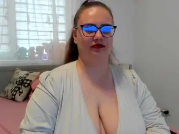 Bongacams Watch Live Sex Cams of amiravyxen