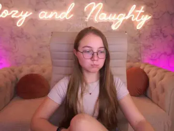 Bongacams Watch Live Sex Cams of ArrinaWairr