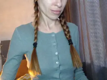 Bongacams Watch Live Sex Cams of NoraSweet