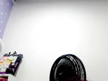 Bongacams Best live sex cam show of PetiteIvoryqueens