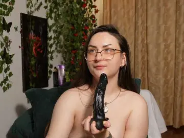 Bongacams Free Live Porn of NaughtYHomemadE