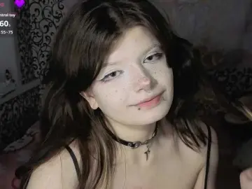 Bongacams Nude Webcam of FrirenLovv