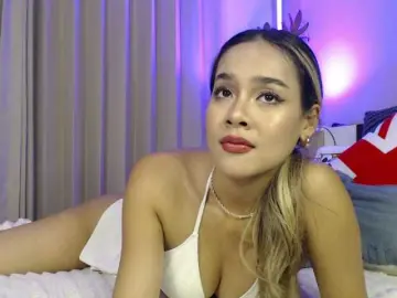 Bongacams Nude Webcam of lilypeachxxx