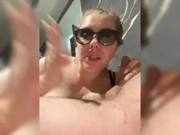 Bongacams Live Sex Cam of GirlWithACrystal