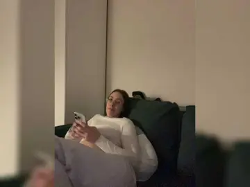 Bongacams Private Sex Chat of IRAONIC