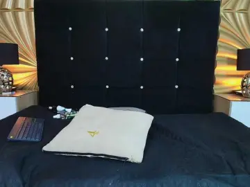 Bongacams Private Sex Chat of emmily-keller