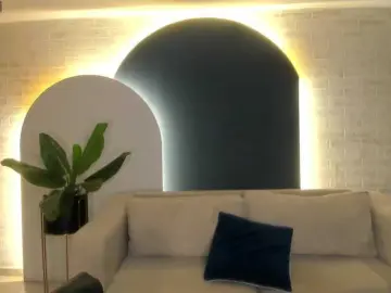 Bongacams Sex Cam of NiaSalvatore