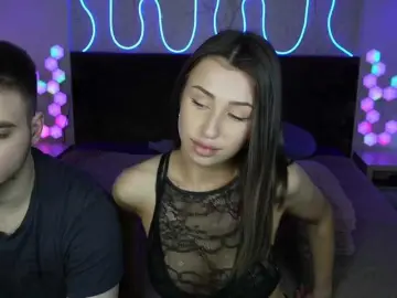 Bongacams Sex Cam of VikkiAndGeorge