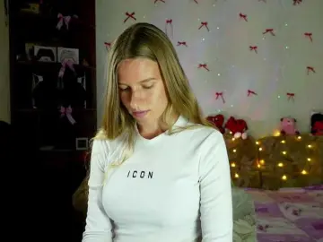 Bongacams Best live sex cam show of LunaEvan
