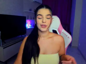 Bongacams Sex Cam of SnowingWinter