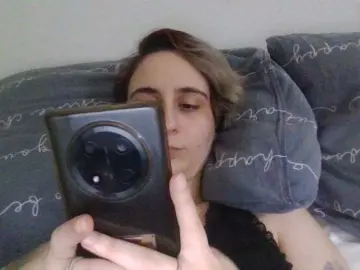 Bongacams Private Sex Chat of Emaprincessa