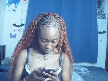 Bongacams Live Porn of LeylieCandy