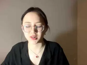 Bongacams Watch Live Sex Cams of MyrleHenggeler