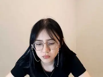 Bongacams Live Porn of MyrleHenggeler