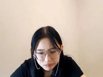 Bongacams Private Sex Chat of MyrleHenggeler