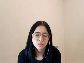 Bongacams Free Porn Cam of MyrleHenggeler