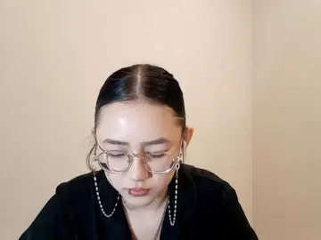 Bongacams Free Porn Cam of MyrleHenggeler