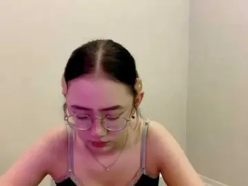Bongacams Sex Cam of MyrleHenggeler
