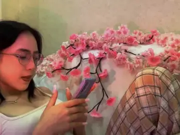 Bongacams Live Sex Cam of MyrleHenggeler
