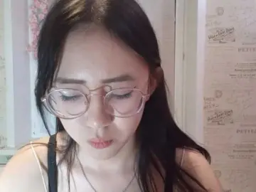 Bongacams Private Sex Chat of MyrleHenggeler