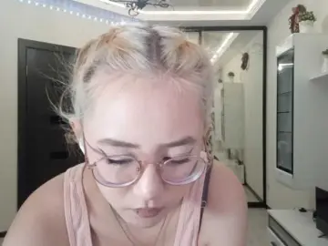 Bongacams Free Porn Cam of MyrleHenggeler