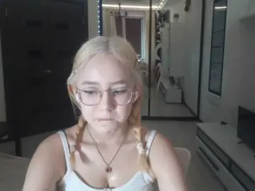 Bongacams Best live sex cam show of MyrleHenggeler