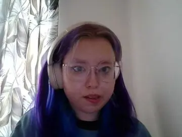Bongacams Free Porn Cam of MaddieOrgasm
