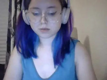 Bongacams Free Live Porn of MaddieOrgasm
