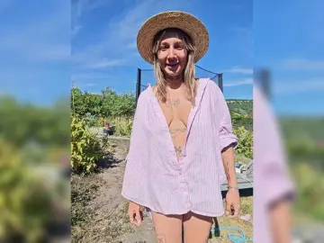 Bongacams Best live sex cam show of dvenasti