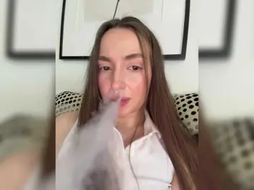 Bongacams Private Sex Chat of ChloeMeow