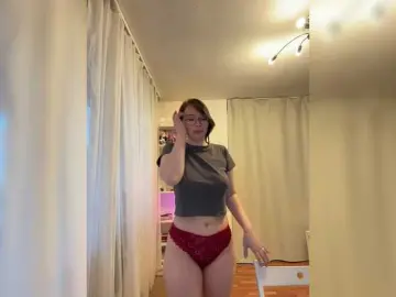 Bongacams Nude Webcam of Li-Love