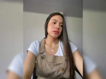 Bongacams Sex Chat of Charlotte-1