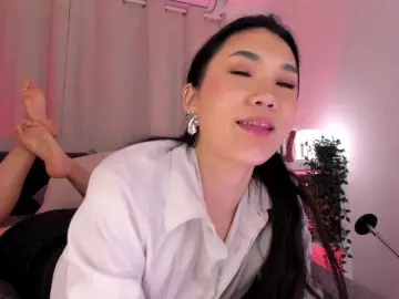 Bongacams Live Sex Cam of Divine-Madness