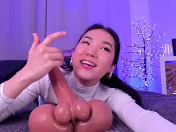 Bongacams Adult Webcams of Divine-Madness