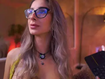 Bongacams Adult Video Chat of MaddieBryggs