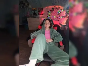 Bongacams Live Sex Cam of Rosia-Guess