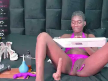 Bongacams Best live sex cam show of petitelittleebony