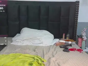 Bongacams Live Sex Cam of petitelittleebony