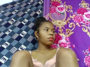 Bongacams Free Live Porn of Emelie1a