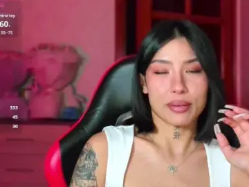 Bongacams Live Sex Cam of JulieTurner