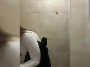 Bongacams Watch Live Sex Cams of elegantbabe