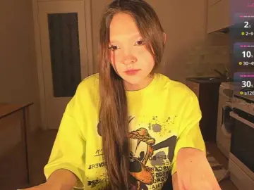 Bongacams Adult Webcams of Cute-Lolly