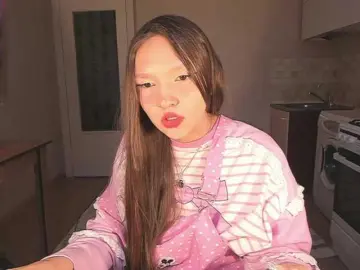 Bongacams Live Sex Cam of Cute-Lolly