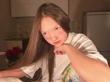 Bongacams Sex Cam of Cute-Lolly