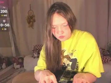 Bongacams Nude Webcam of Cute-Lolly