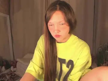 Bongacams Live Sex Cam of Cute-Lolly